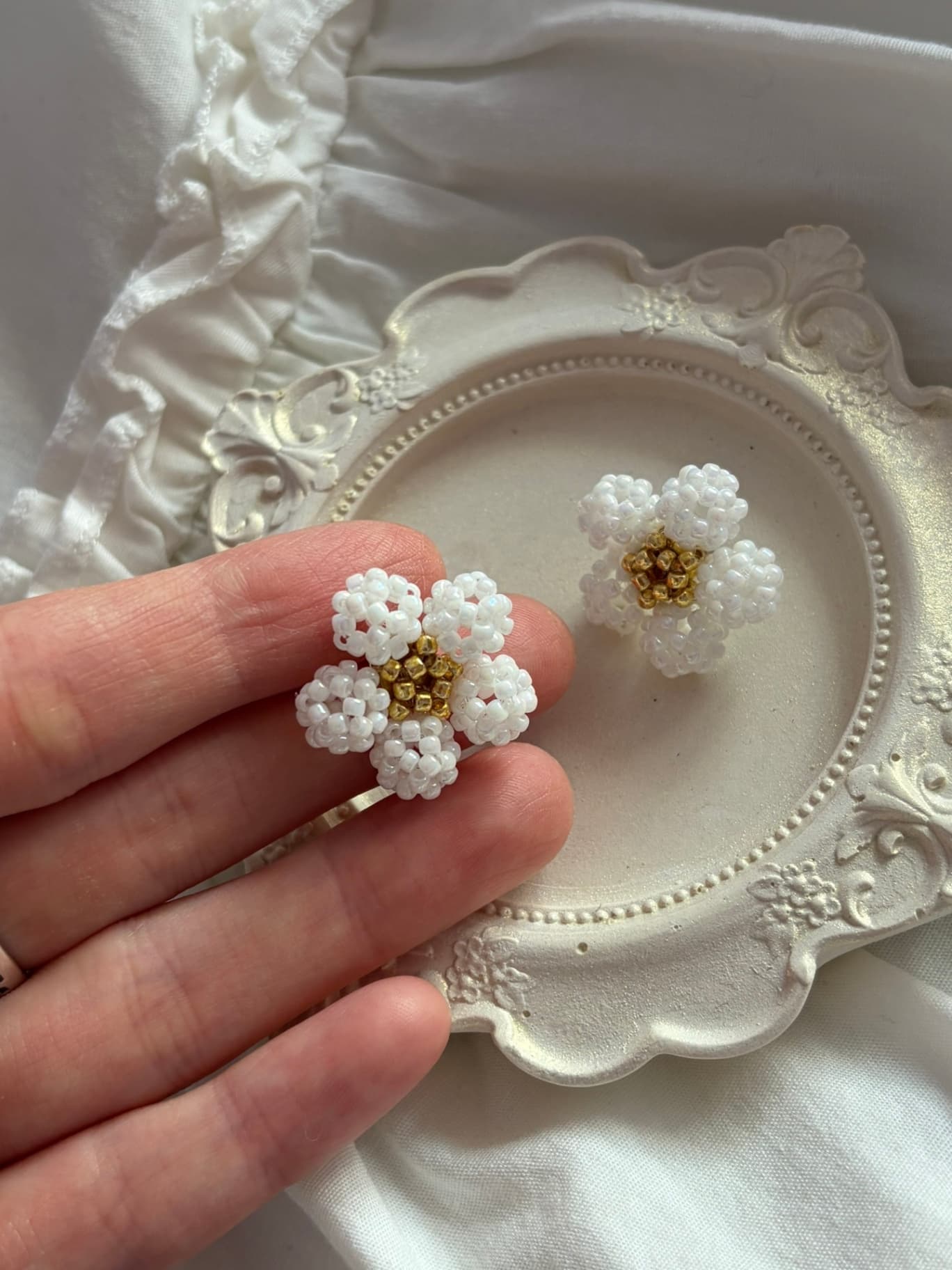 Серьги ромашки