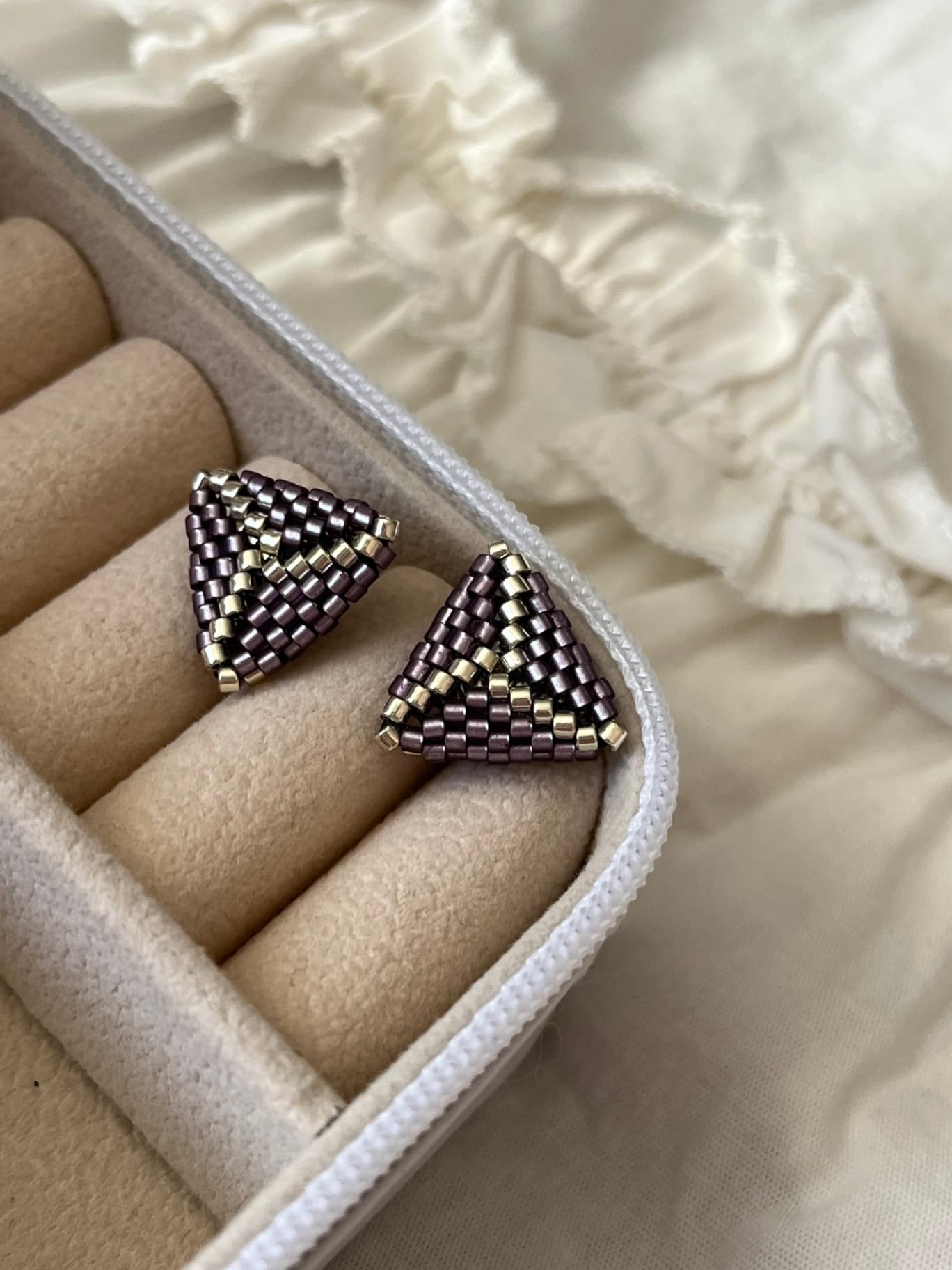 Серьги гвоздики
