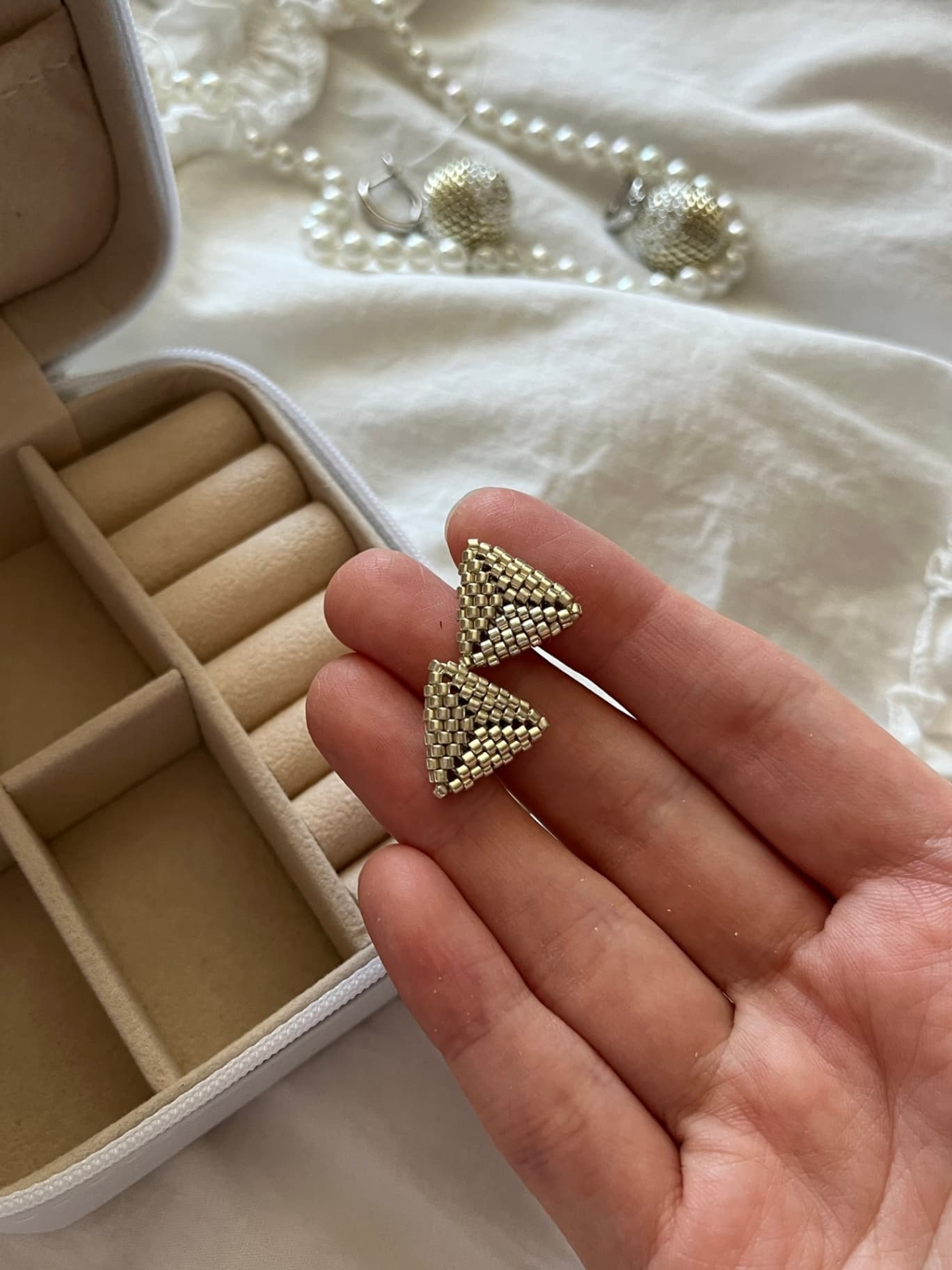 Серьги гвоздики